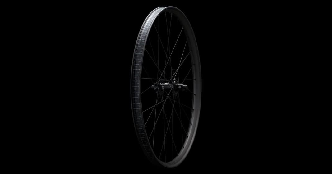 Roval Traverse: Robust Carbon rims for Enduro & Trail with innovative ...