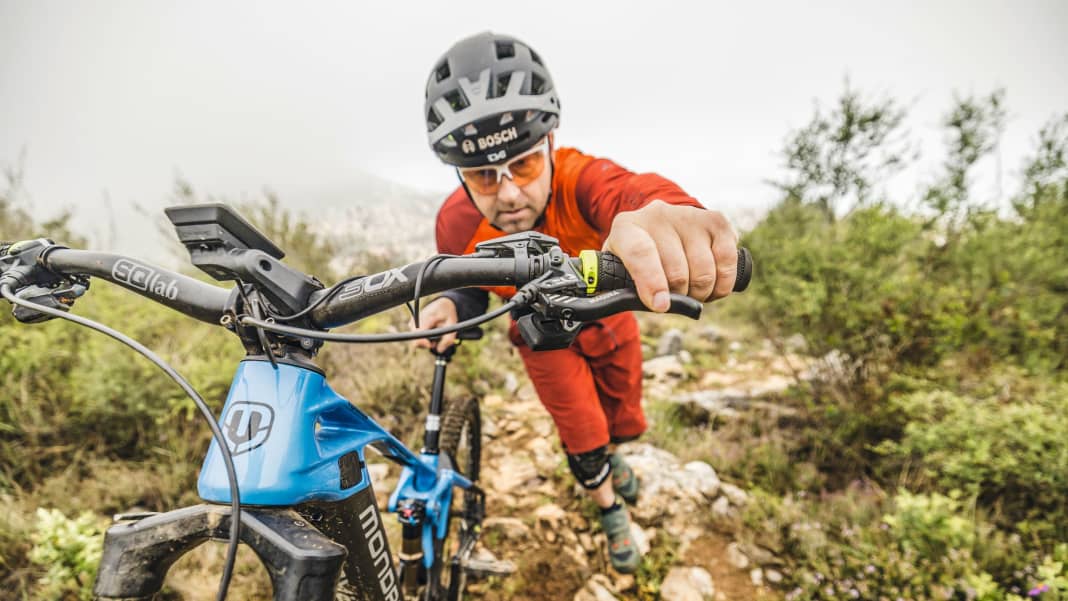 How to EMTB Trail Fahrtechnik 5 E Bike Schiebehilfe nutzen BIKE