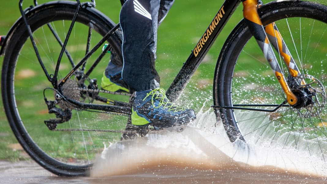Nicht mehr frieren 6 Tipps gegen kalte Füße beim Radfahren BIKE