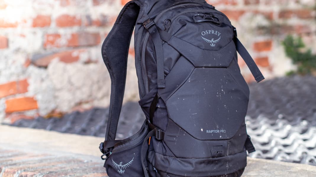 Osprey bike rucksack on sale