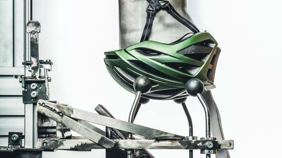 Rennrad Helme mit MIPS 13 Helme im Crash Test TOUR