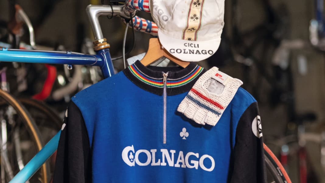 Retro auf dem Rennrad Outfit Teile TOUR