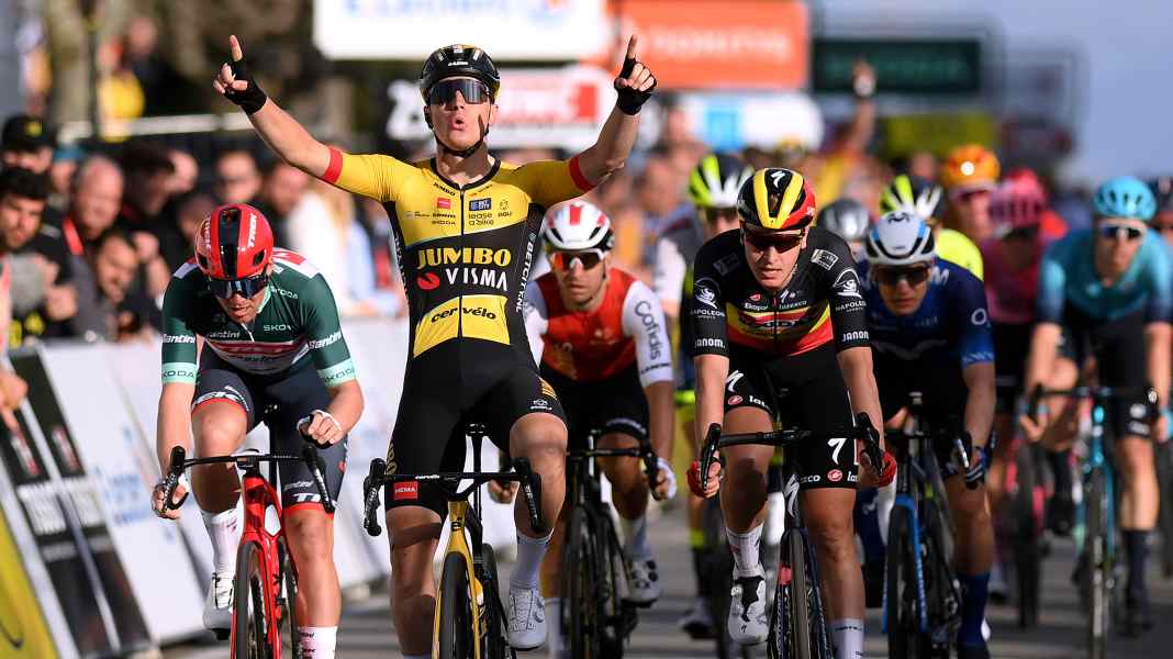 Paris-Nizza: Kooij gewinnt 5. Etappe - Gaudu macht Zeit auf Pogacar gut