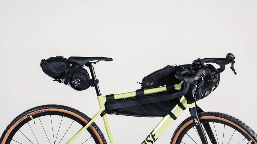 Bikepacking bags in the test: Restrap scores with flexibility and clever details