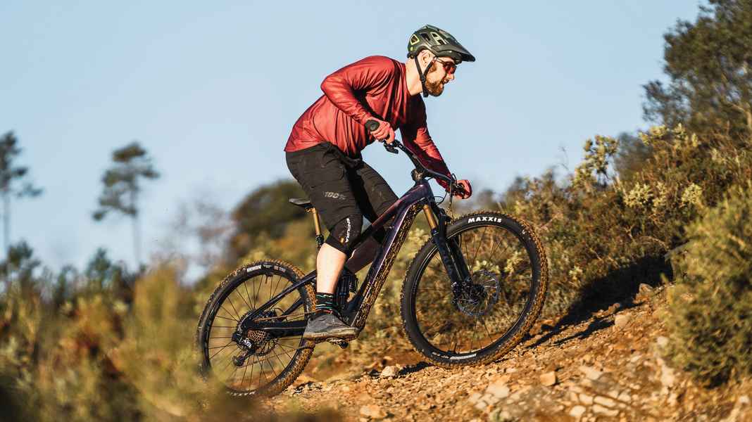 Branchen-Stimmen: Sind Minimal-Assist-Bikes tot? 5 Meinungen zu Light-E-MTBs