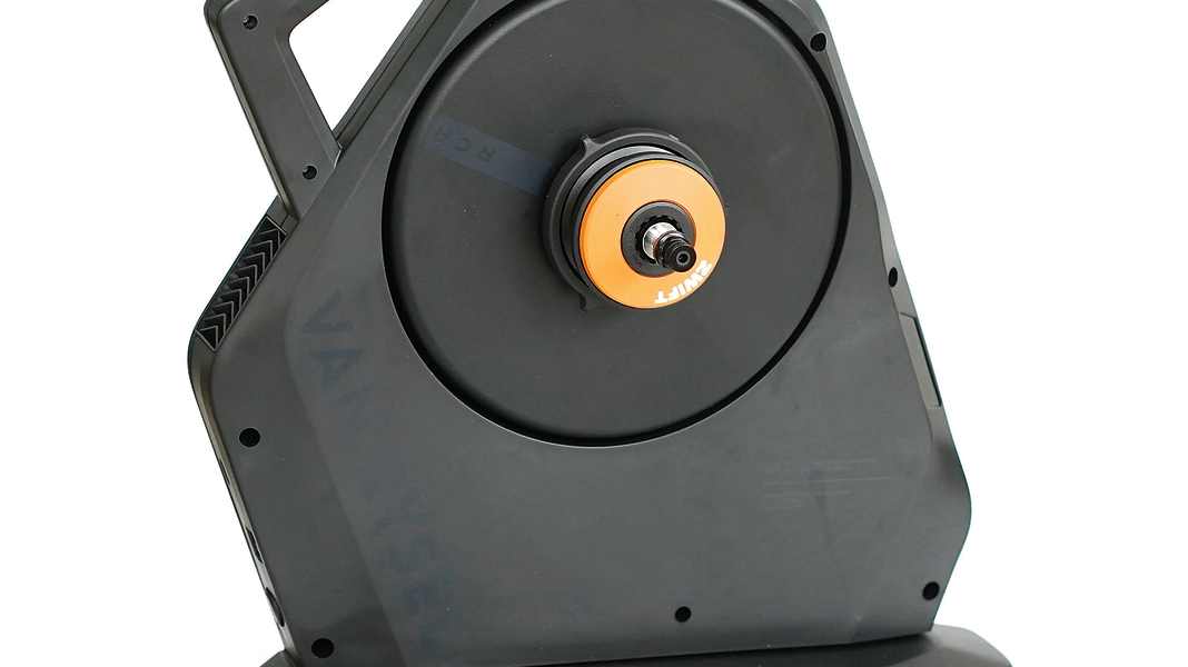 Smarttrainer von Decathlon: Der Van Rysel Interactive Trainer RCR im Test