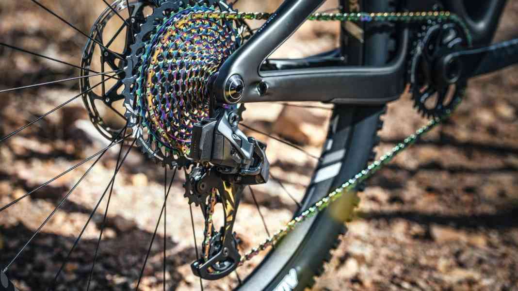 Cleaning and changing the MTB chain: How to change the chain easily!