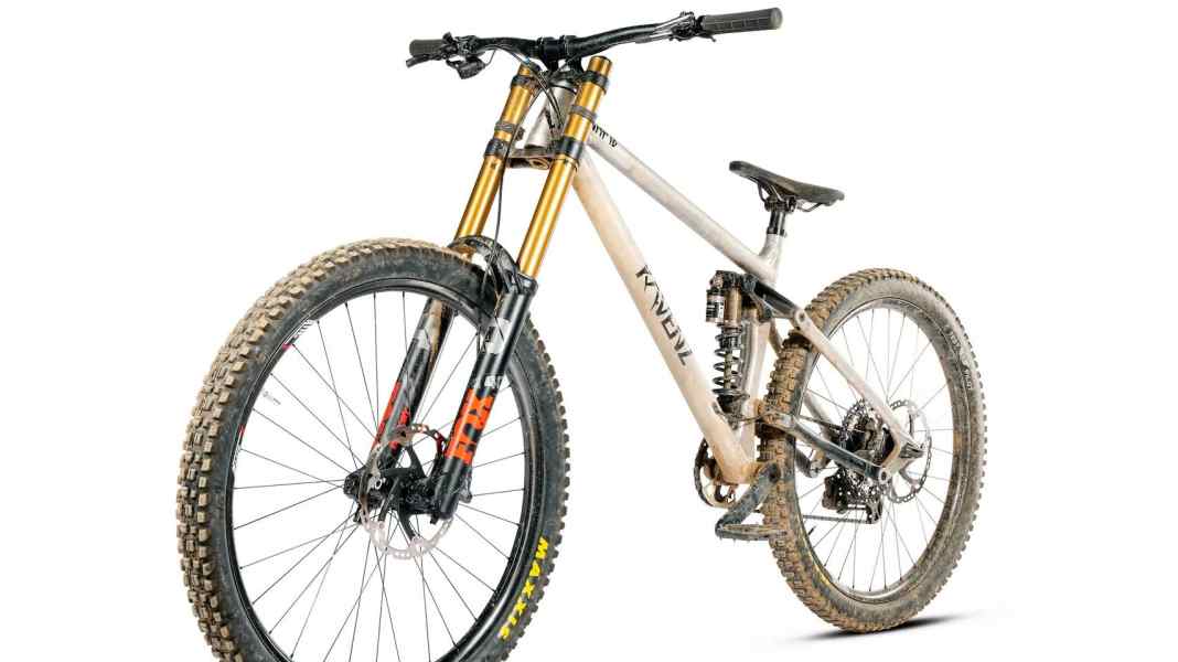 Test Downhill-Bikes 2023: Kavenz VHP 18
