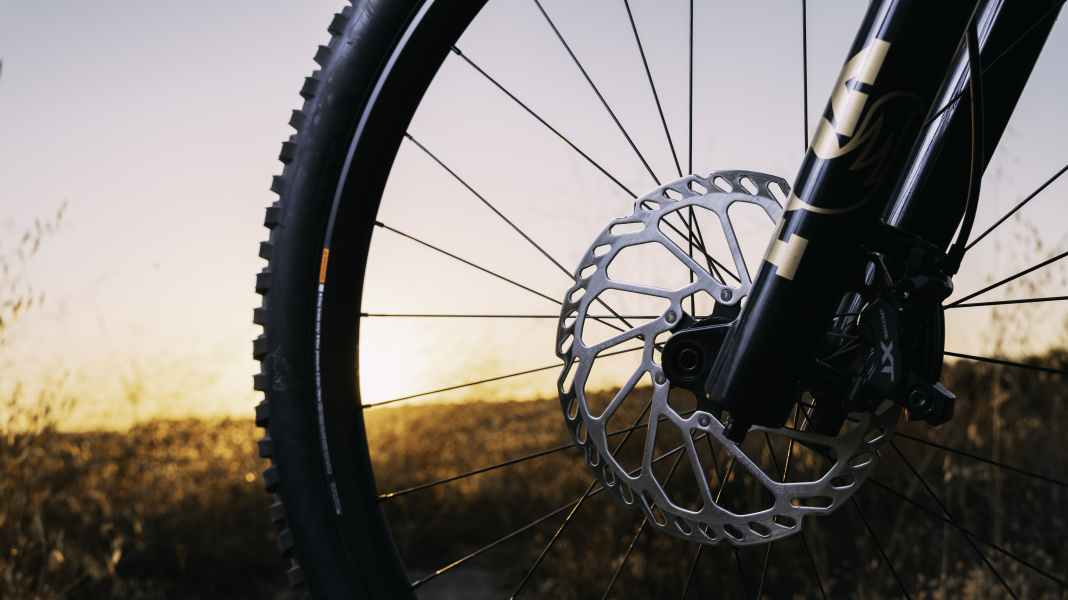 Finally, more braking power: Shimano unveils 2.2 mm brake discs