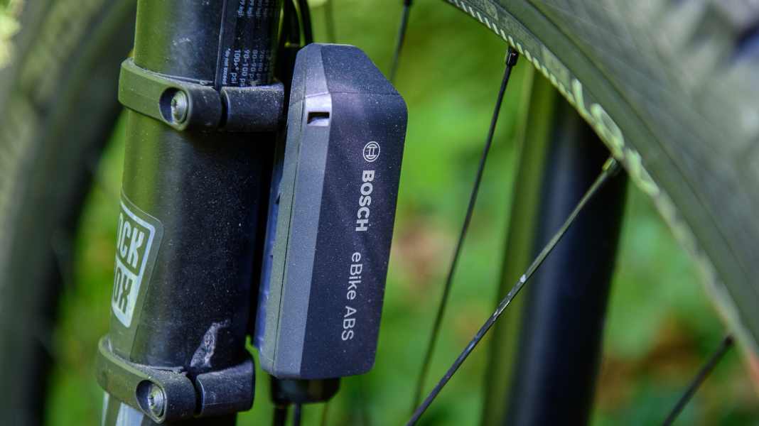 Safer on the road with e-bike ABS - anti-lock braking system from Bosch