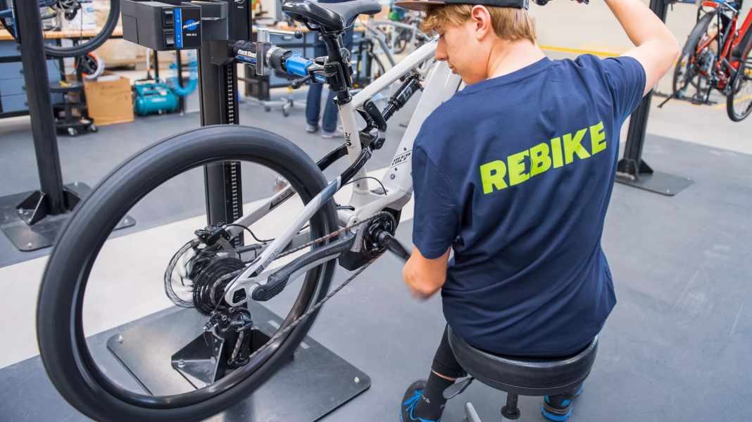 Rebike home visit: What is e-bike refurbishing?