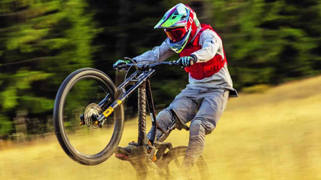Christmas presents for freeride mountain bikers that really sparkle!