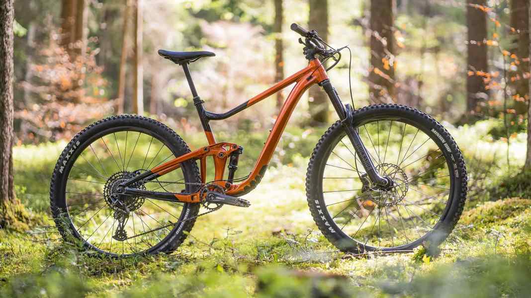 Giant Trance X 2 - Test All Mountain Bikes 2022