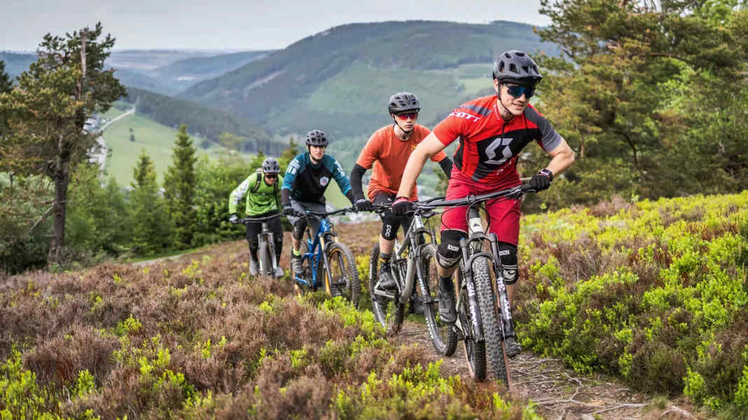 Down Country, All Mountain, Trailbike - der große Lesertest 2022