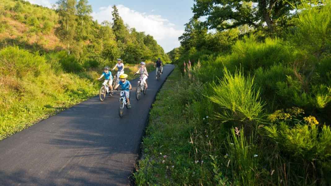 Auf der Trasse der Vennbahn von Aachen nach Luxemburg
