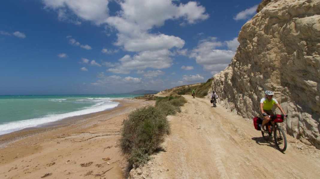 577 kilometres through Sicily's lonely west