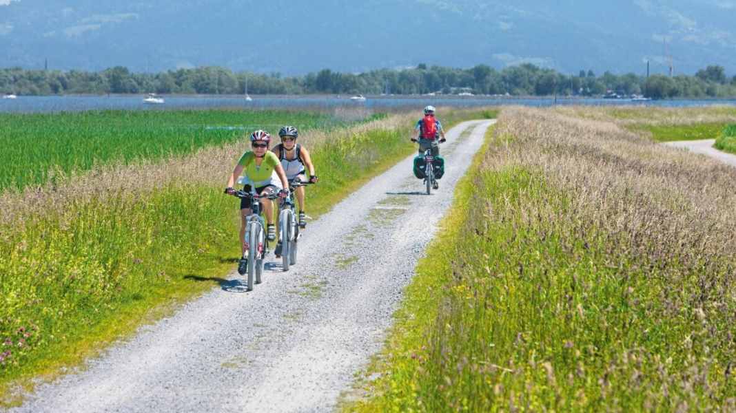 Cycle tour from Lake Constance to Lake Geneva