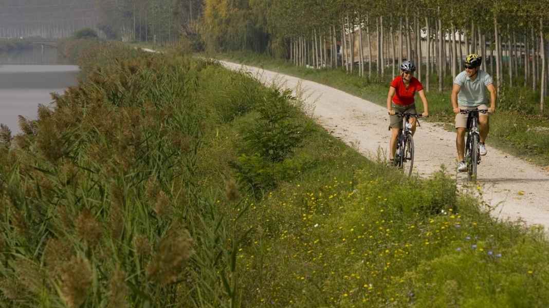 Between the Adriatic and the Apennines