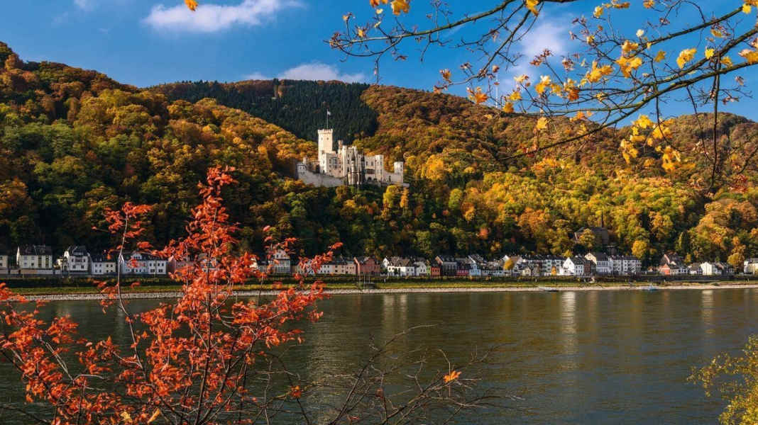 Indian summer on the Loreley-Aar cycle path