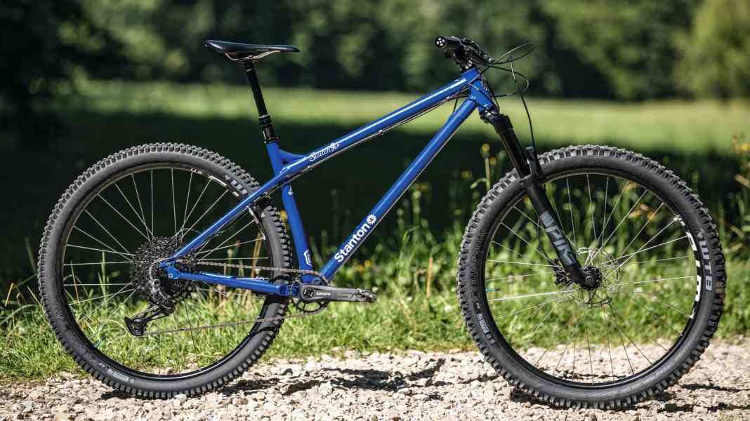 Stahlross aus England: Stanton Switch 9er