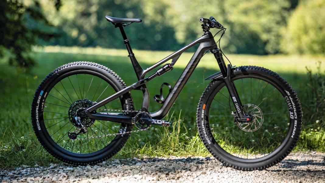 Trail bike Canyon Neuron LTD in the BIKE test