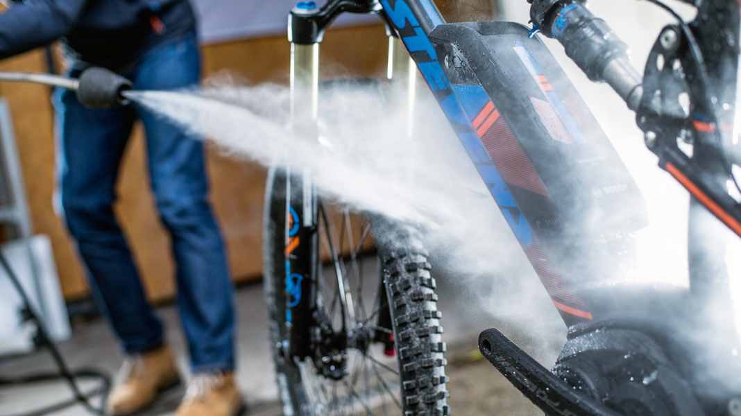 The correct handling of E-MTB batteries