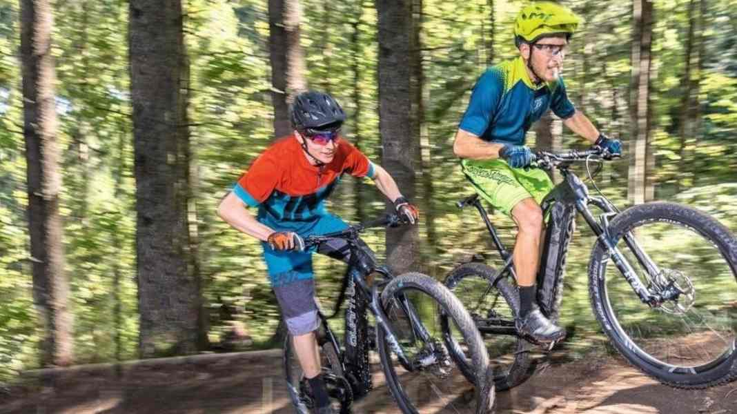 Carbon racer: Quantor Triebwerk 5.9 vs Storck e:Rebel