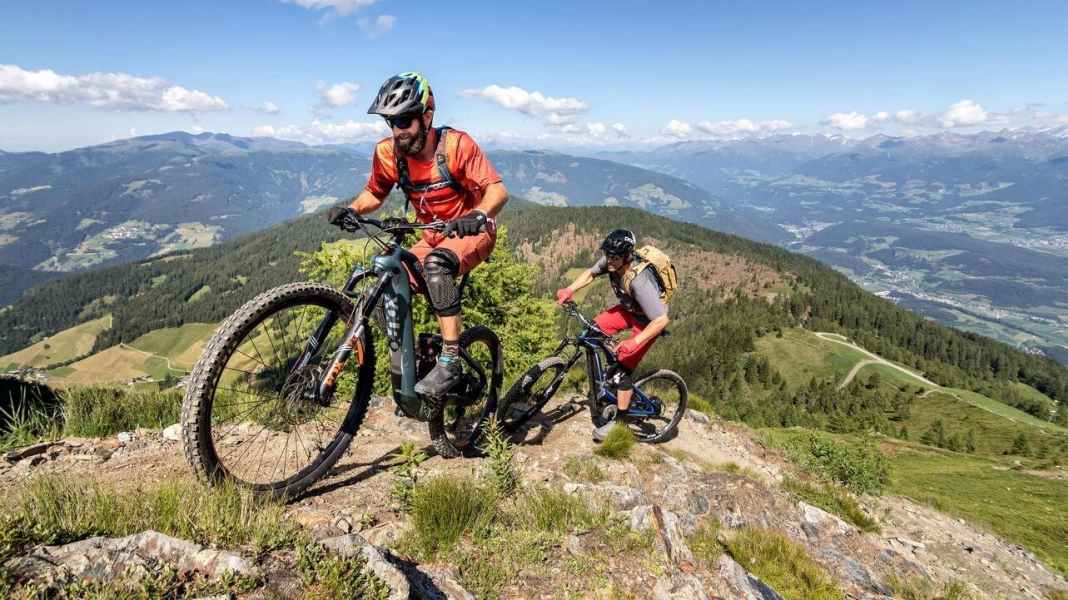 Duell der E-MTB-Giganten: Haibike Flyon gegen M1 Spitzing