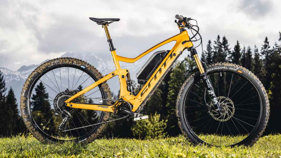 Genius eRide: Supertourer in Carbon