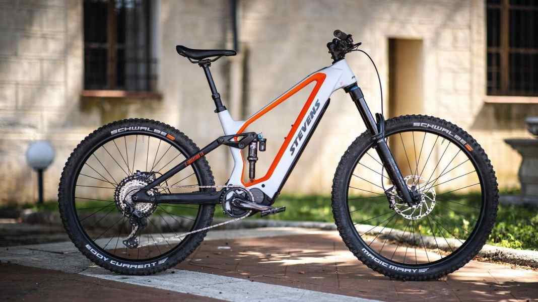 Lots of carbon, up to 180 millimetres: Stevens takes off!