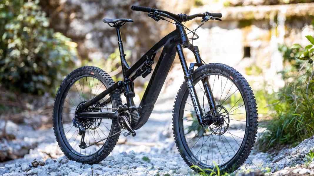 Neu mit Shimano EP8: Propain Ekano