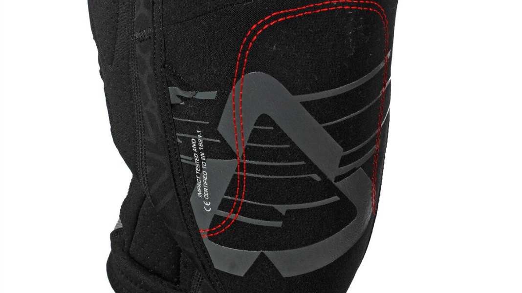 Knieprotektor Leatt Knee Guard 3DF im Test