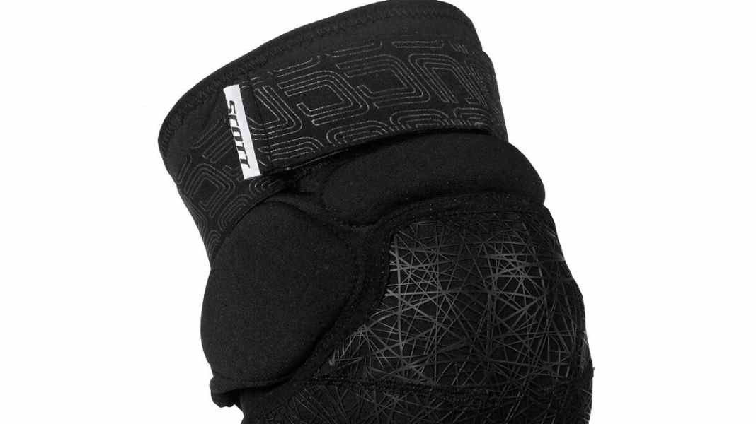 Scott Grenade Pro 2 knee protector in test