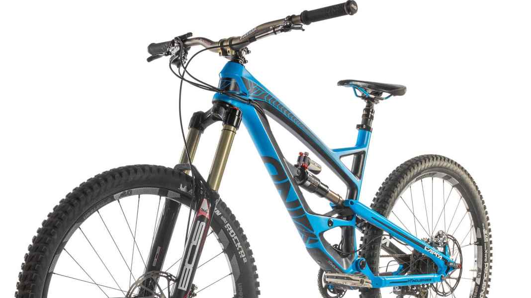 YT Capra CF Pro on test