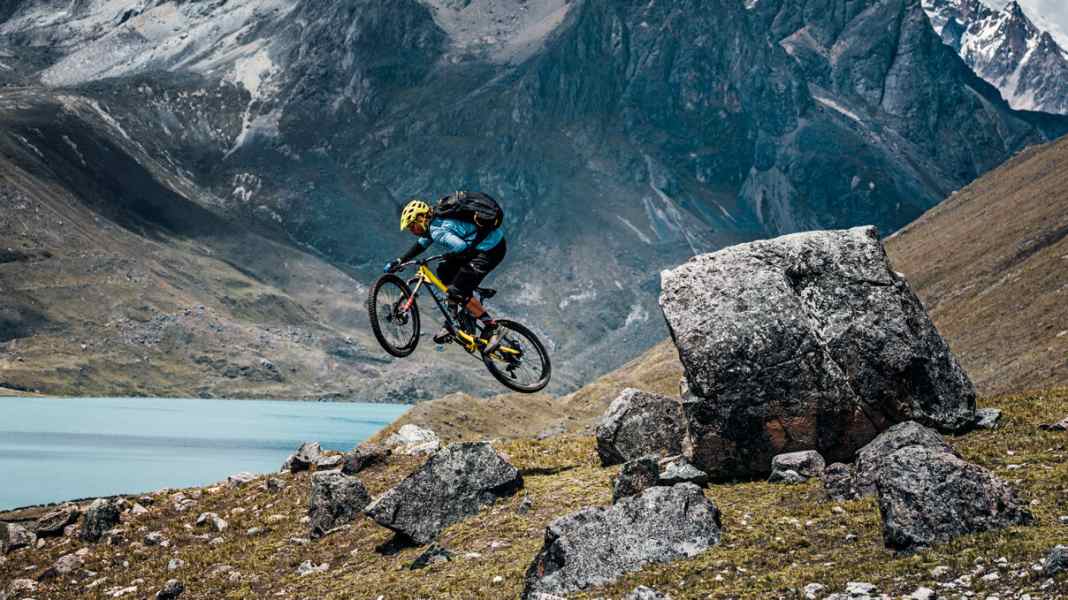 10,000 km of single trail paradise in Peru