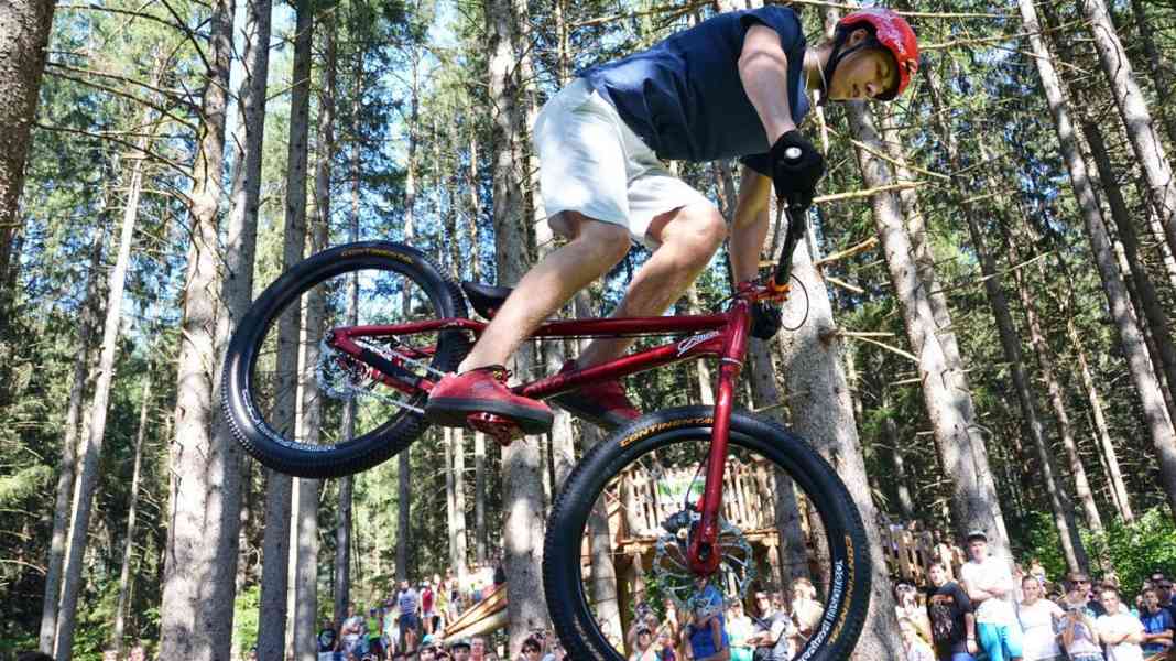 Fabio Wibmer eröffnet Trial Bike Park in Osttirol