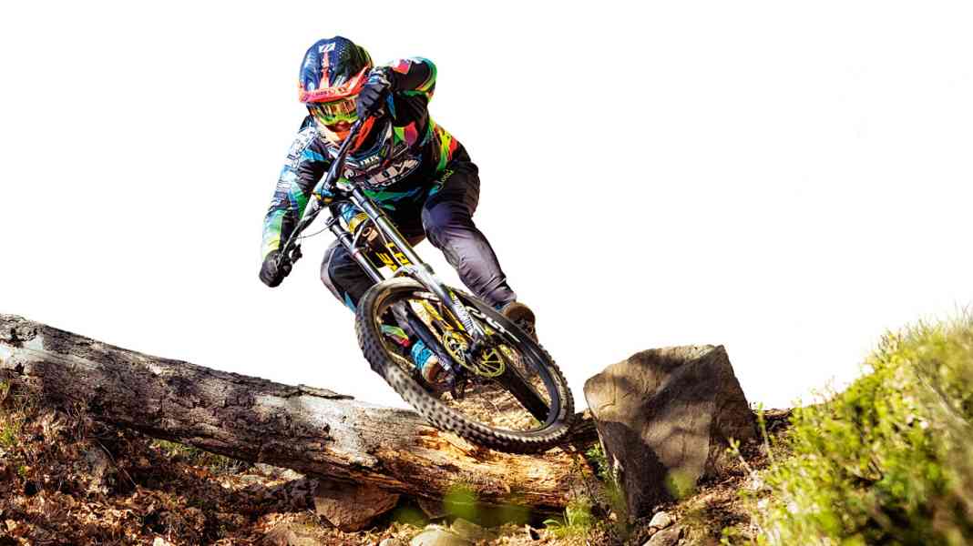 6 preiswerte Downhill Racer im Vergleich