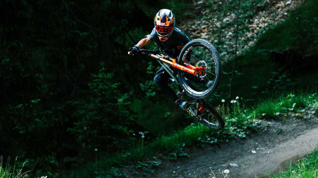 How to learn 3 simple tricks in the bike park