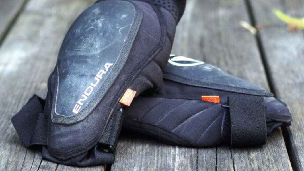 Foam carpet: Endura MT500 knee protector