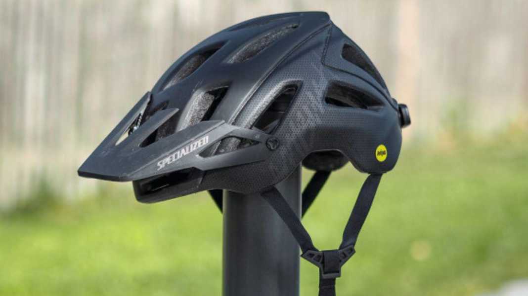 Schutzengel: Specialized Helm Ambush Angie
