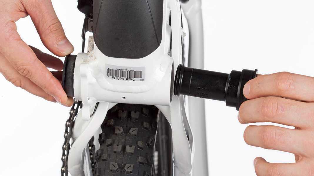 Service: How to replace press-fit bearings correctly