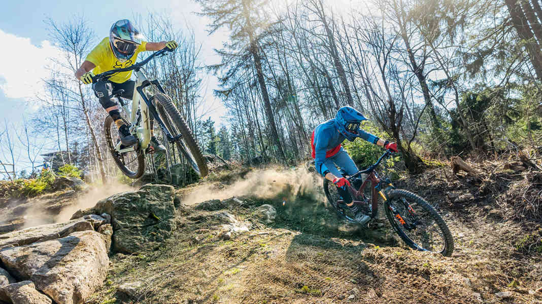 6 enduro mountain bikes in the lab and bike park test