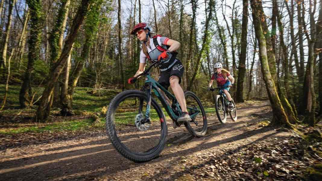 I want fun: 3 women's full-suspension bikes put to the test