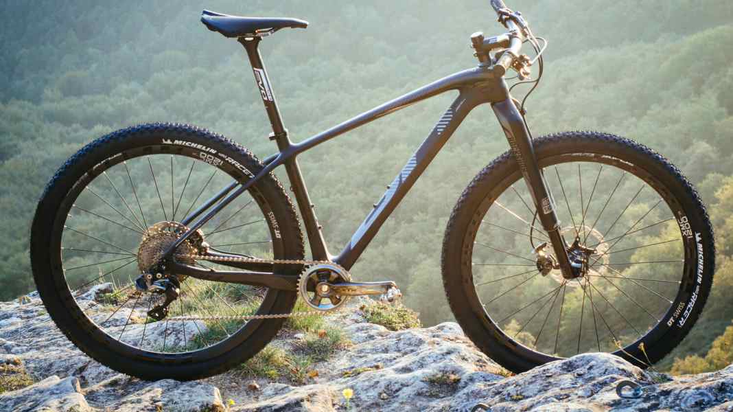 Black Beauty: the new BH Ultimate