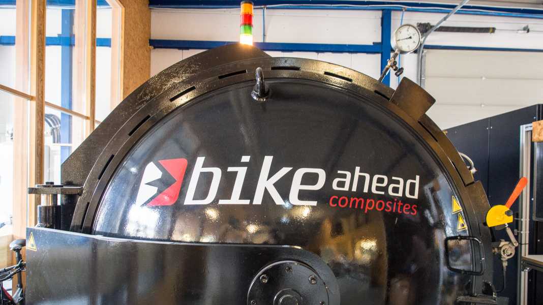 Made in Germany: so entsteht ein Carbon-Lenker