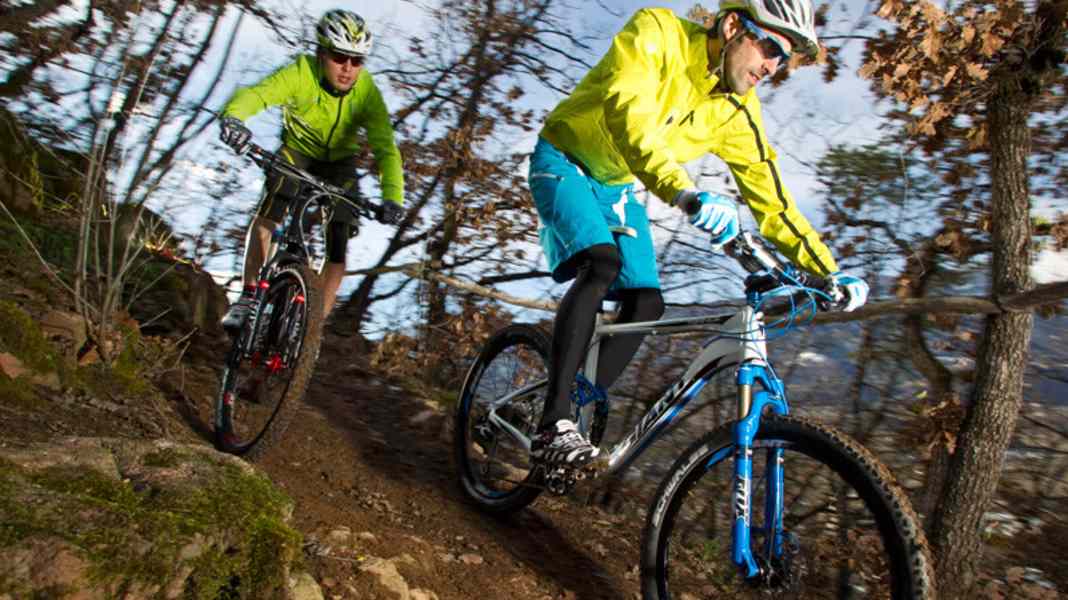 Cube AMS 130 Race against Giant Trance X2