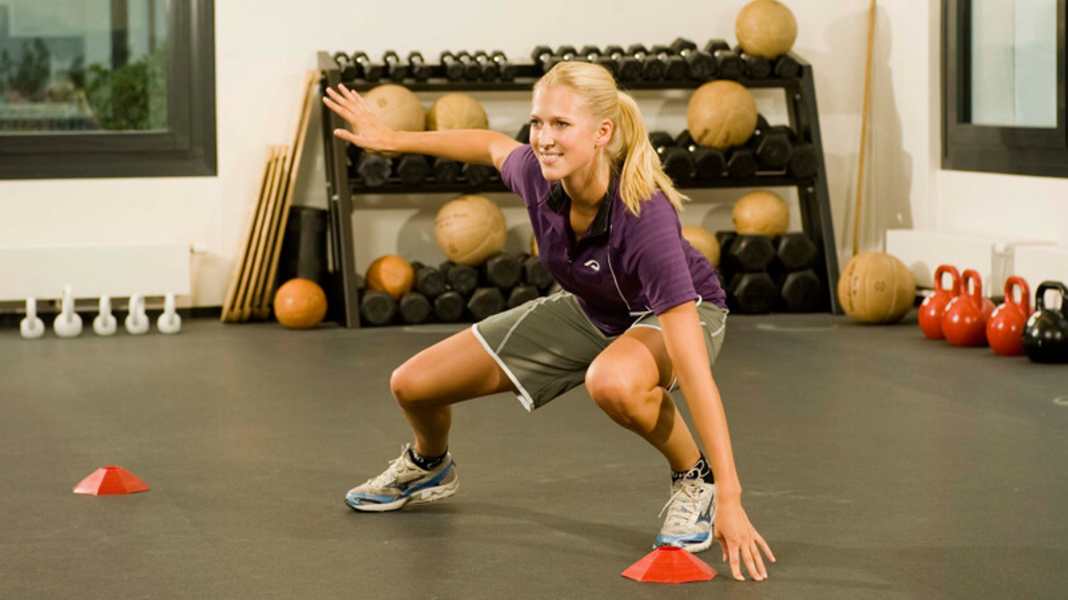 Strength training: footwork