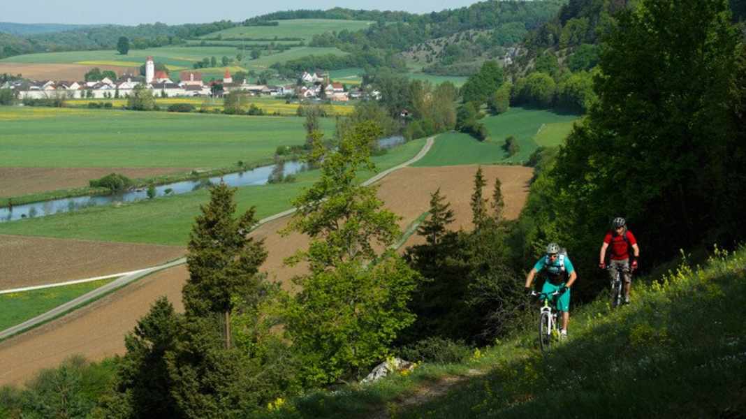 4-day mountain bike tour along the Altmühltal valley