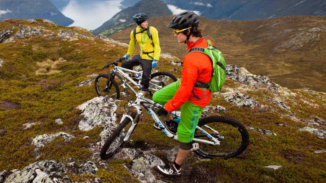 NORRONA presents the newly revised Fjørå bike collection