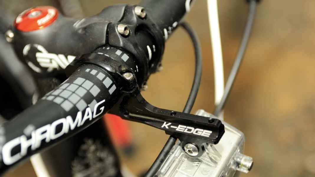 New accessories for the GoPro: Wi-Fi pack and elegant handlebar mounts